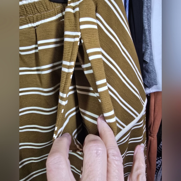 #0464 1XL ODDI Golden Olive 2 Pc Set: Top & Shorts, 26-28"ptp 16-25"ElasticWaist - Picture 10 of 16